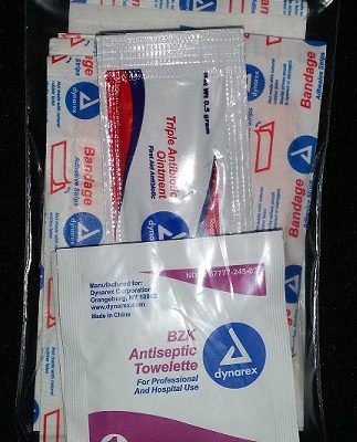 Basic First Aid Kit , 13 piece