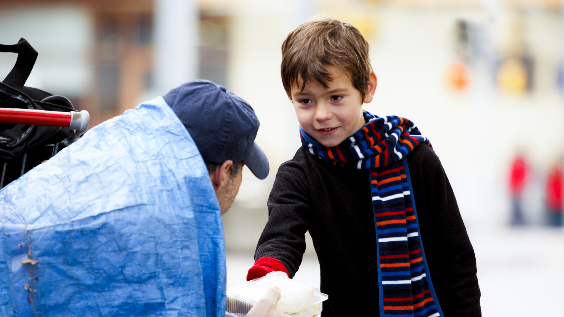 3 Great Tips on How to Teach Your Kids About Homelessness